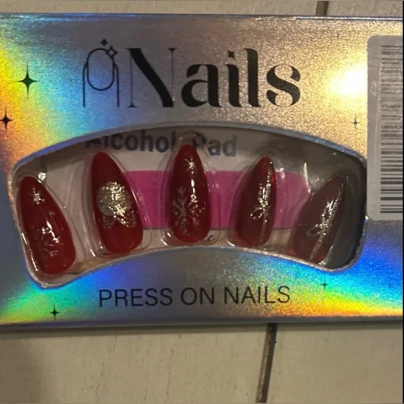 Press-On Burgundy Nails with Gold Snowflake Accents - Picture 4 of 4